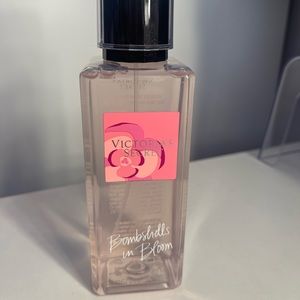 Victoria’s Secret Bombshells In Bloom fragrance